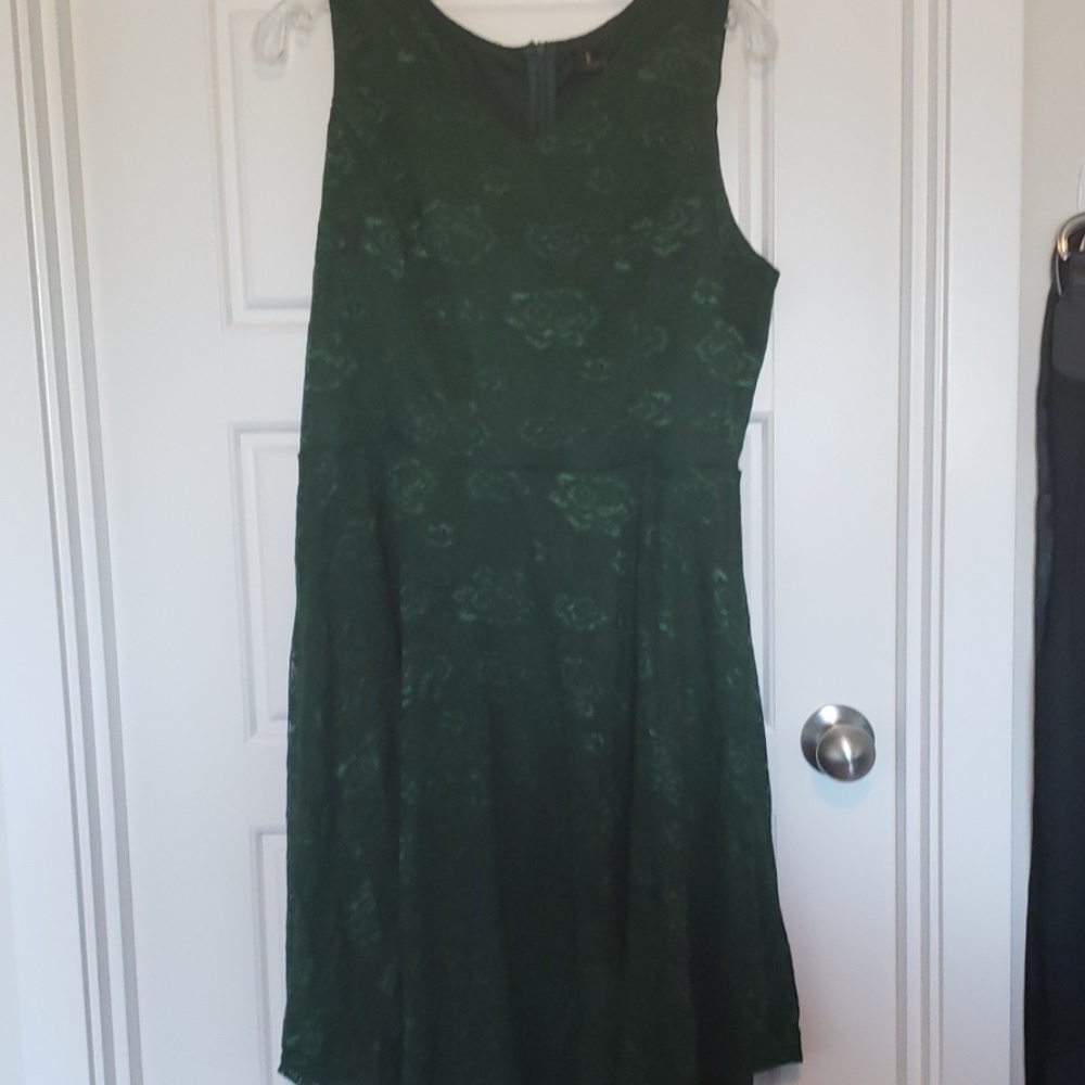 NWOT lace green dress